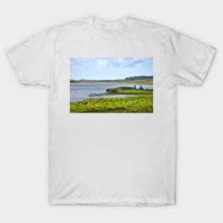 Finlaggan on the island of Eilean Mor in Loch Finlaggan, Islay, Scotland T-Shirt